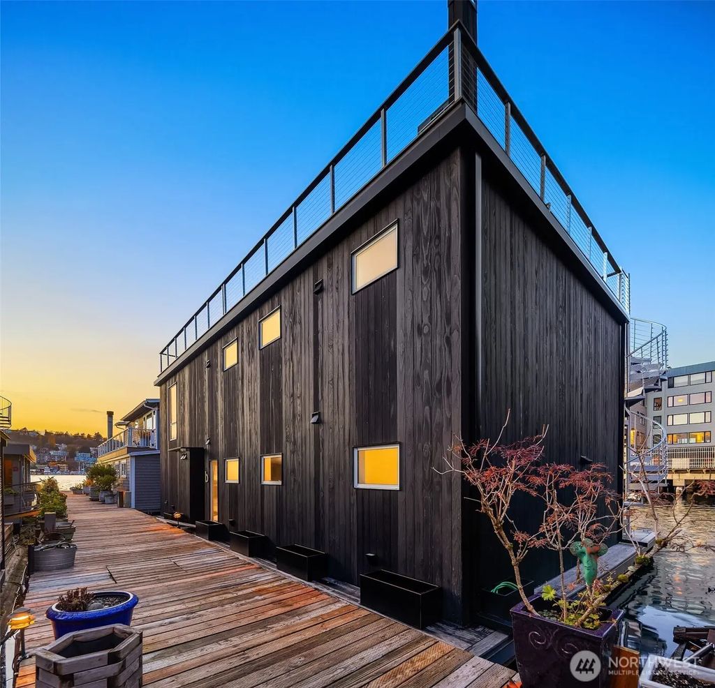 2241 Fairview Avenue E B, Seattle
