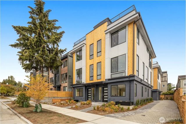 4514 A Corliss Avenue N, Seattle