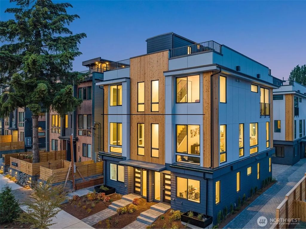4514 A Corliss Avenue N, Seattle