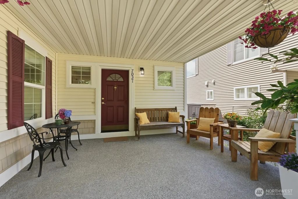 7021 Carmichael Avenue Se, Snoqualmie