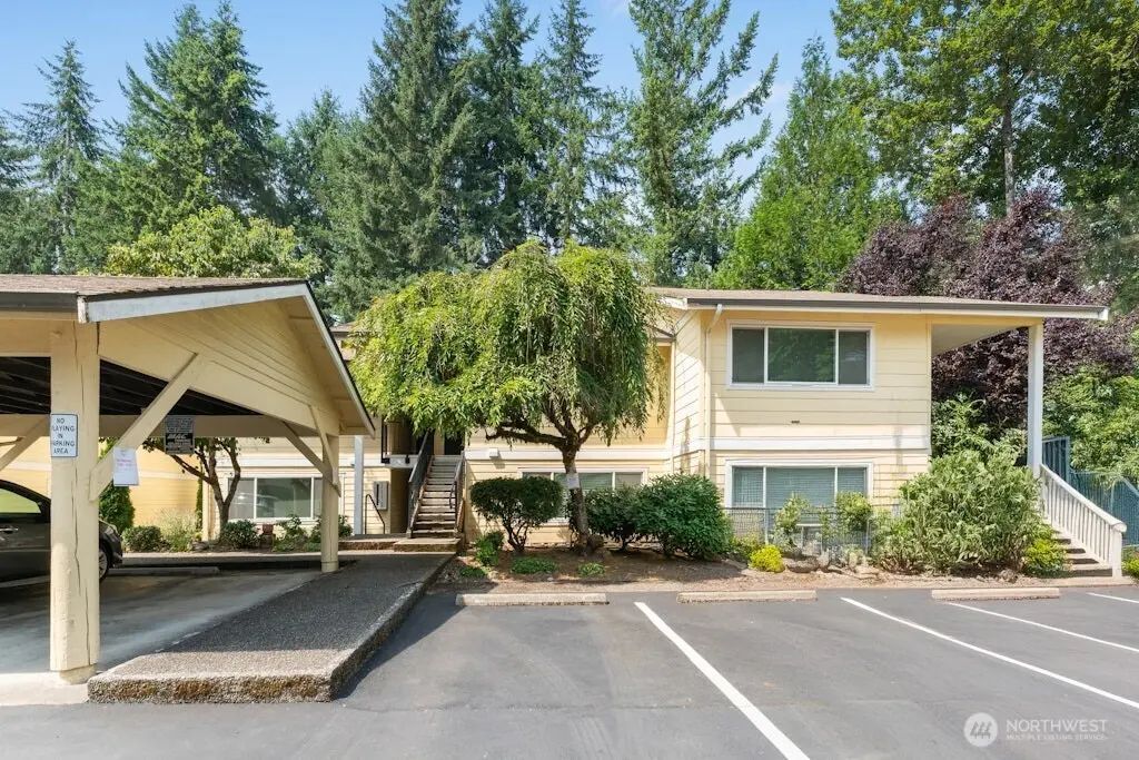 14602 Ne 51st Street D1, Bellevue