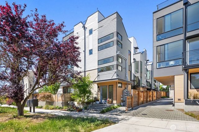 916 Nw 56th Street G, Seattle