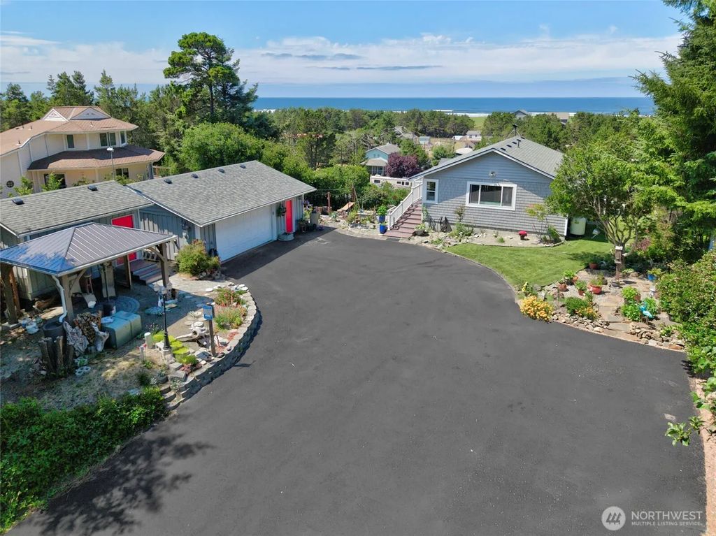 28017 L Place, Ocean Park