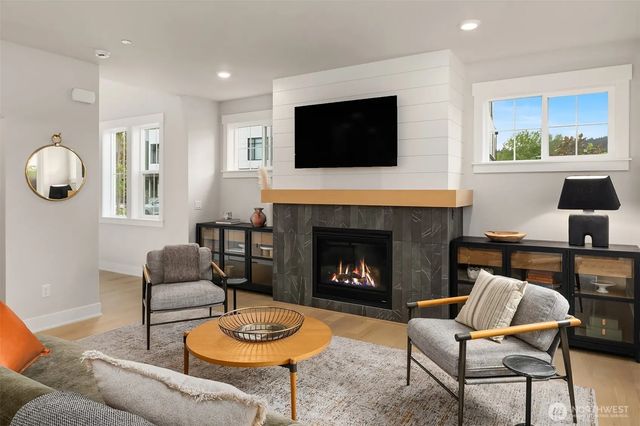 14834 Ne 143rd Place 12, Woodinville