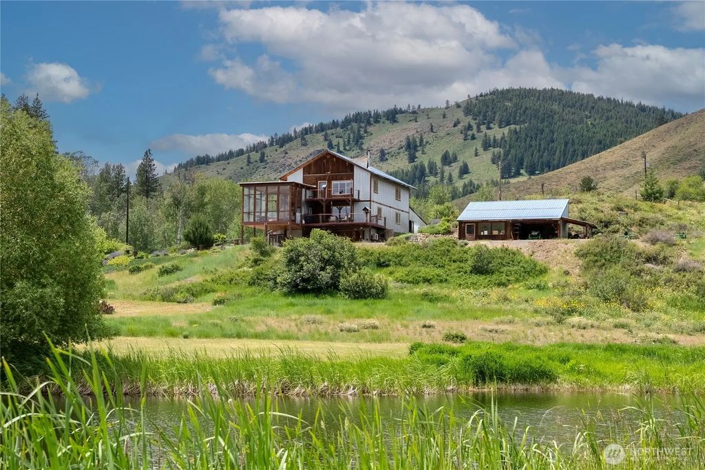 494 Rendezvous Road, Winthrop