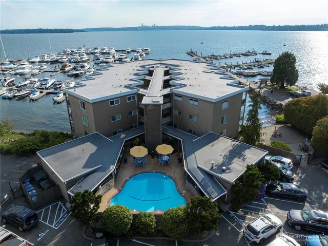 65 Kirkland Avenue 102, Kirkland