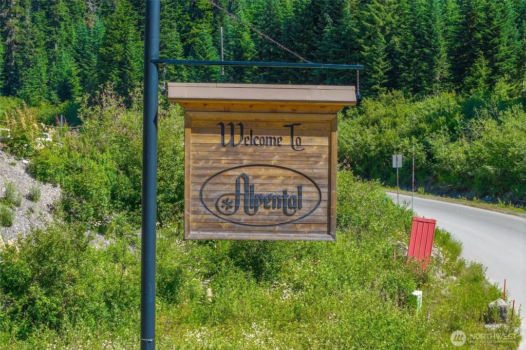 17800 Alpental Access Road 2109, North Bend