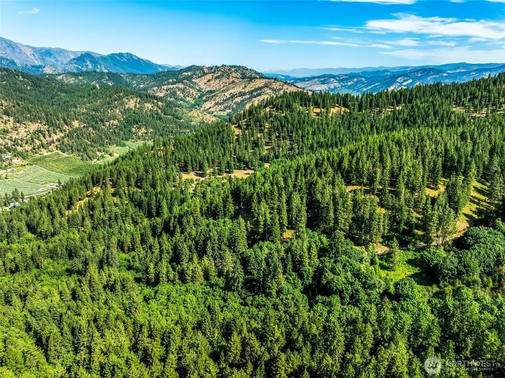 6211 Us-97 Highway, Peshastin