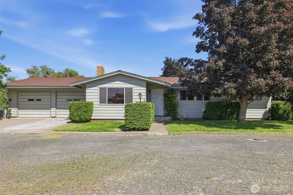 401 11th Street, Davenport