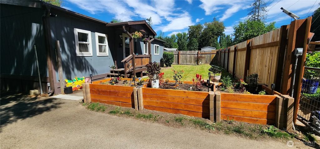 1041 Ne Old Belfair Highway, Belfair