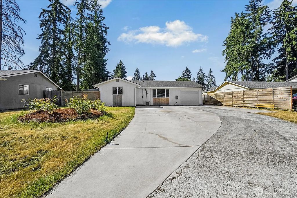 12318 114th Avenue E, Puyallup