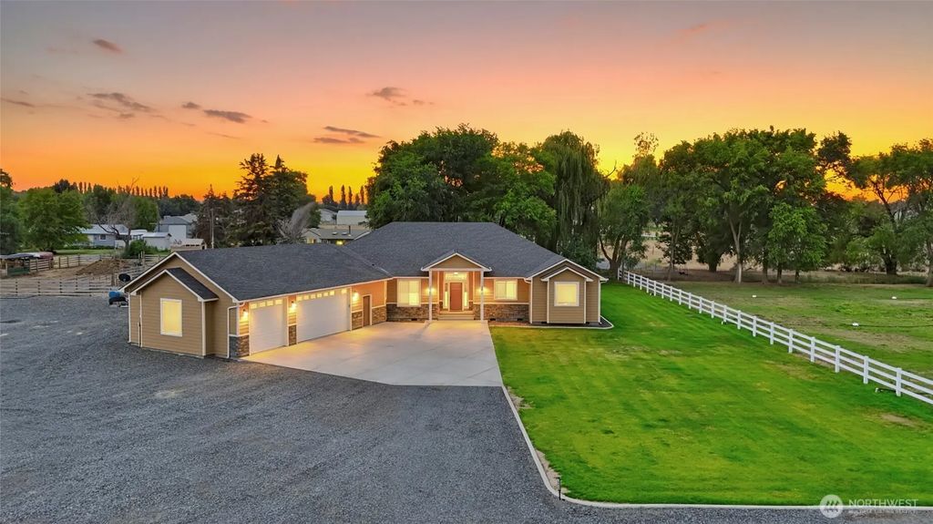 10875 Road 5.6 Ne, Moses Lake