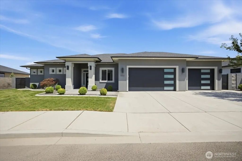 5483 S Kent Street, Kennewick