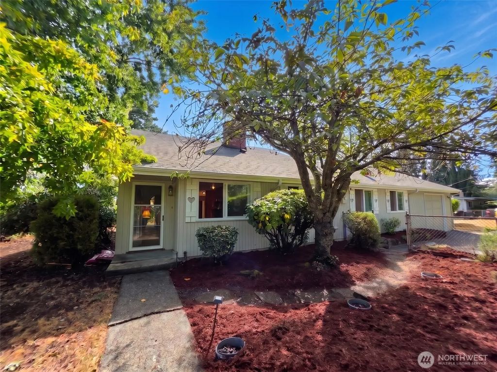 18806 4th S, Burien