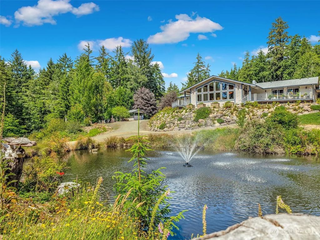 3201 Alt. Hwy 101, Ilwaco