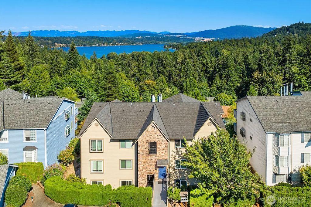 3410 161st Court Se 32, Bellevue