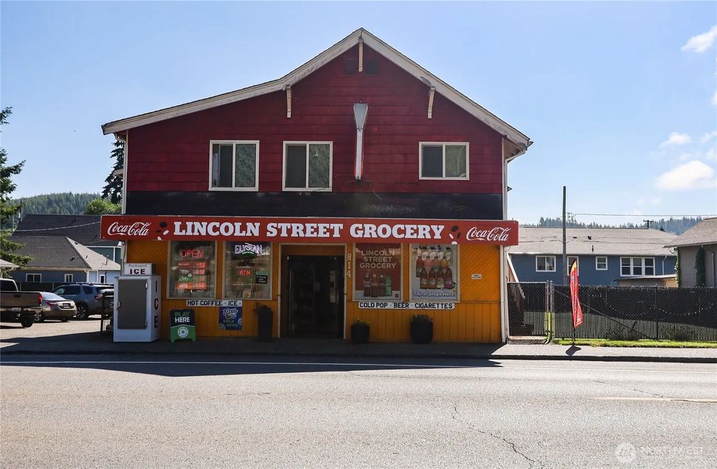 814 Lincoln Street, Hoquiam