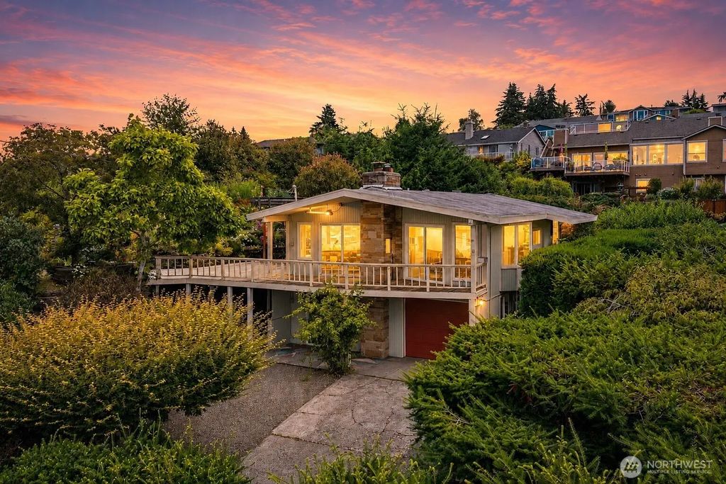 6107 Hawthorne Terrace Ne, Tacoma
