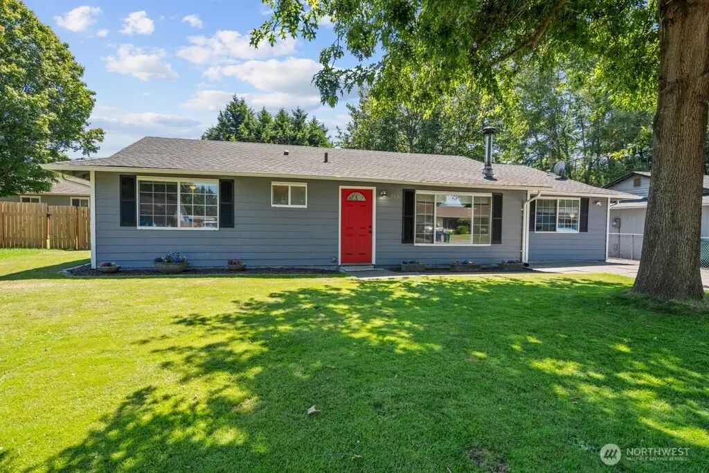 733 2nd Avenue Ne, Pacific