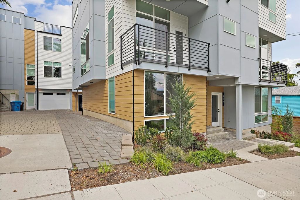 902 N 86th Street, Seattle