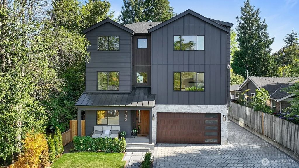 3209 Ne 94th Street, Seattle
