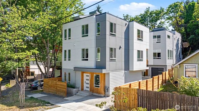 7776 Highland Park Way Sw A, Seattle