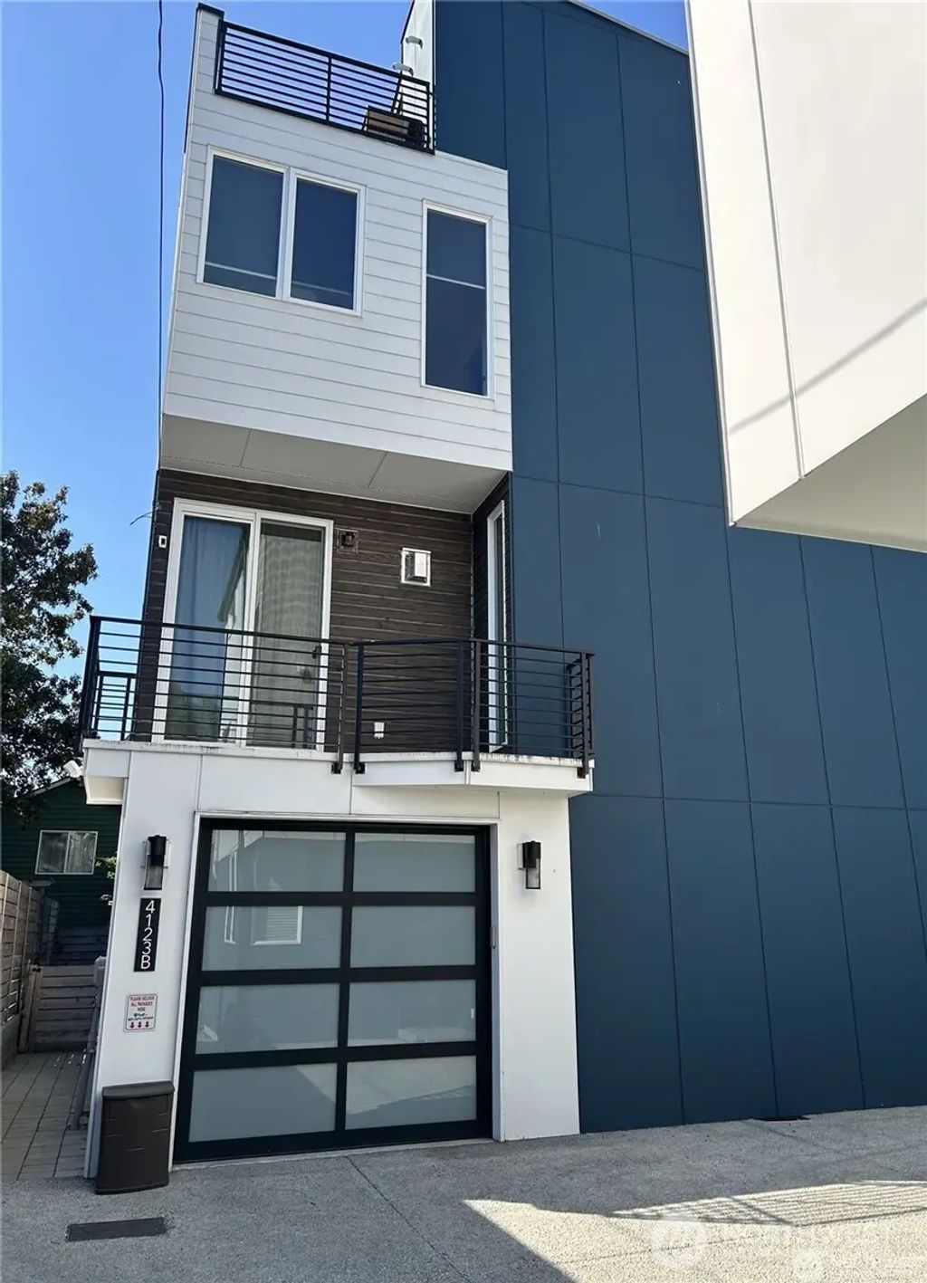 4123 25th Avenue Sw B, Seattle