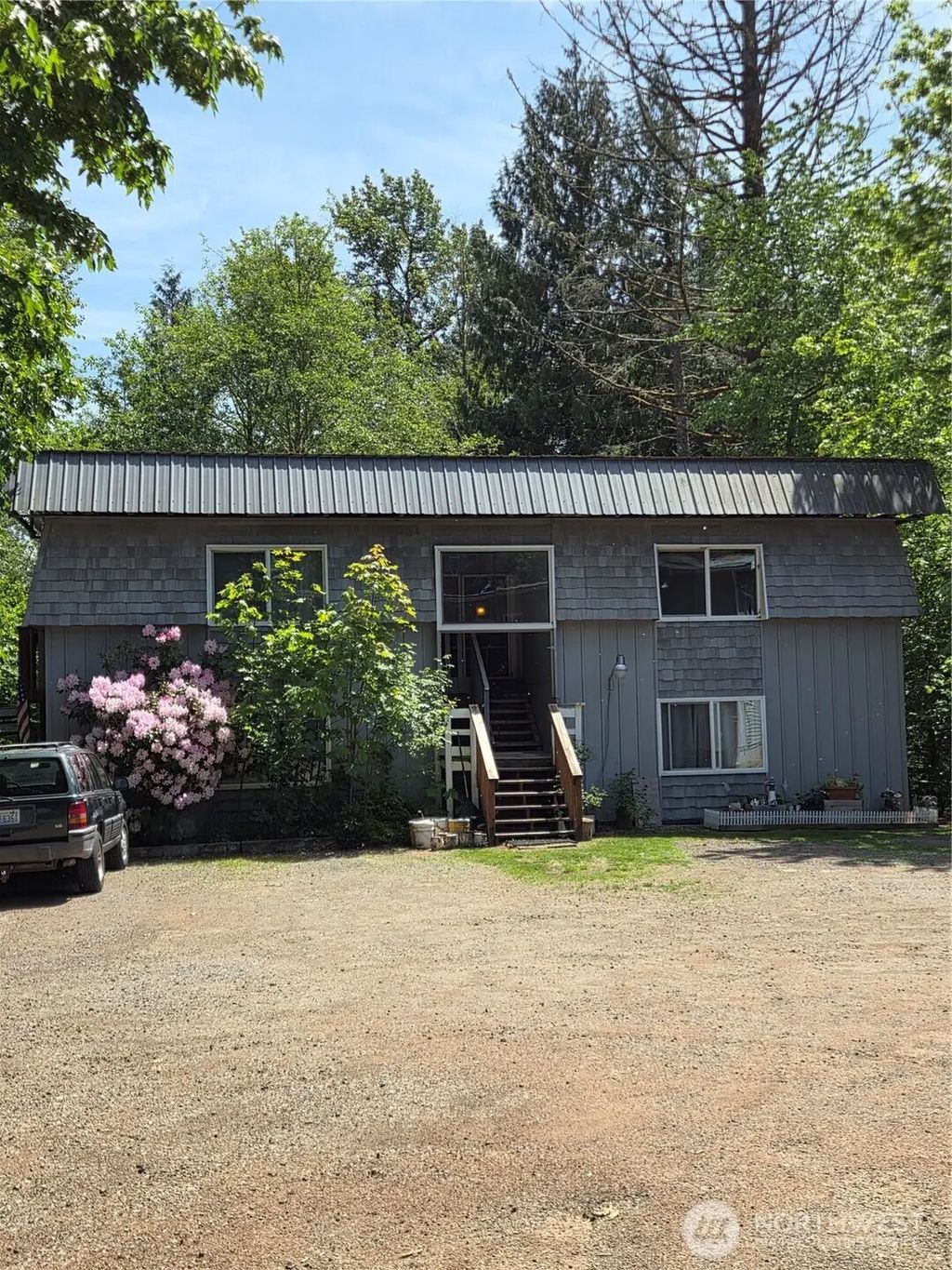 198 Cherry Lane, Morton