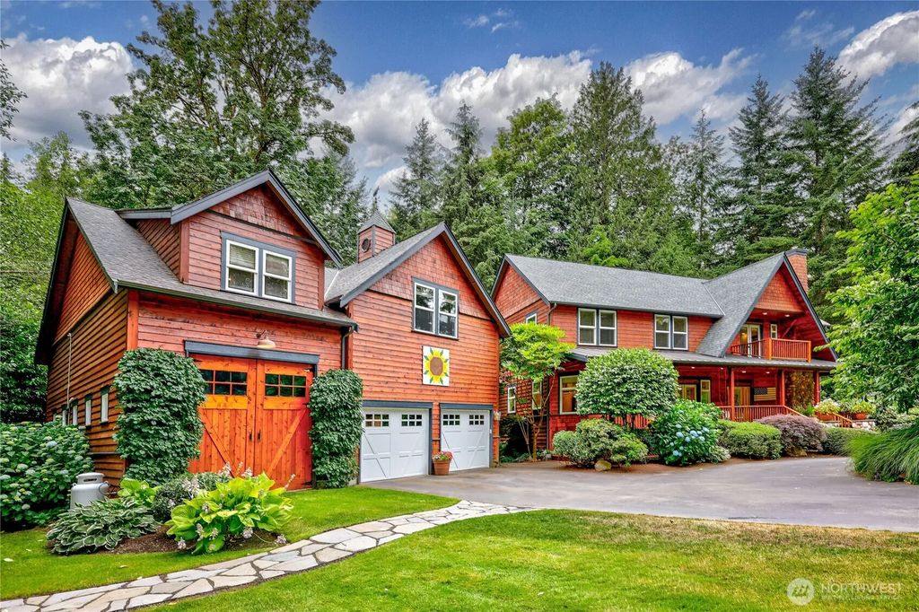 8724 Ne Laughing Salmon Lane, Bainbridge Island