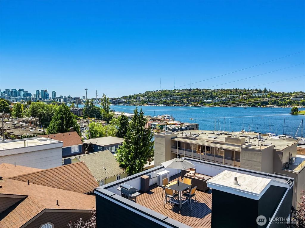 2723 Yale Terrace Avenue E, Seattle