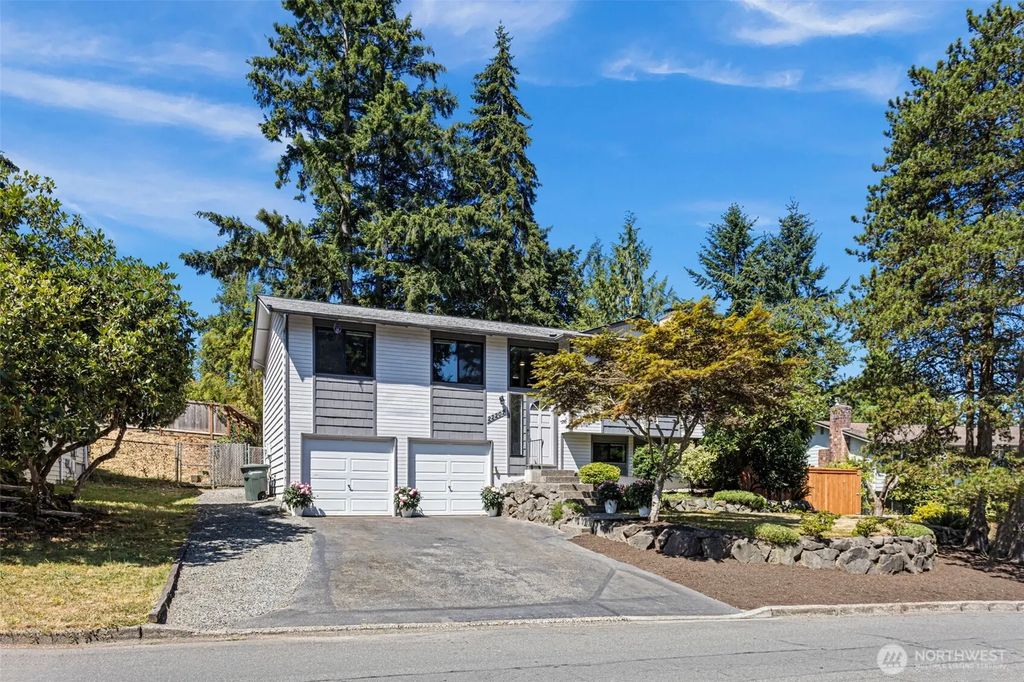 22202 Meridian Avenue S, Bothell