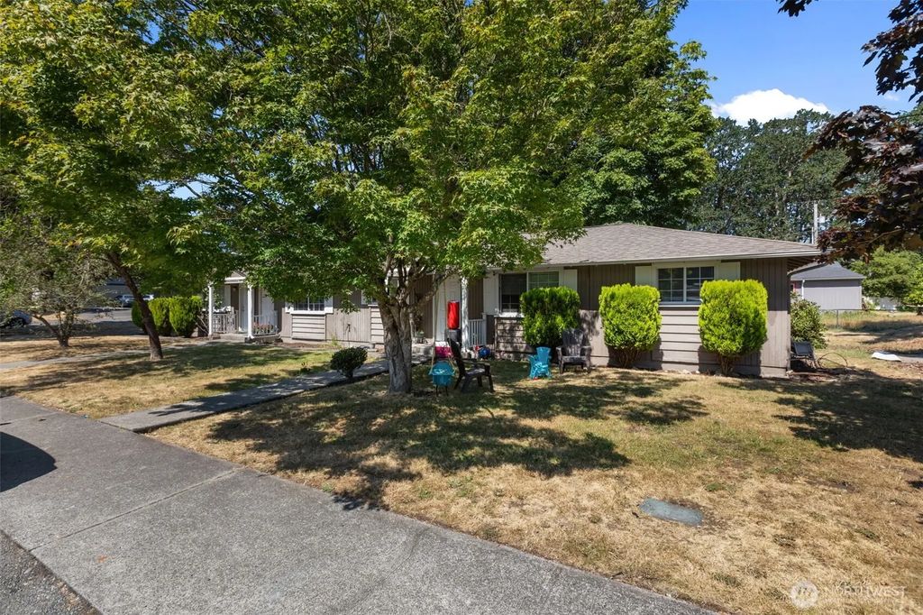 8311 Lake Street Sw, Lakewood