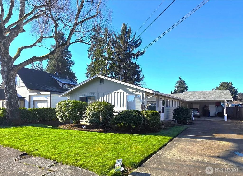 606 8th Street Nw, Puyallup