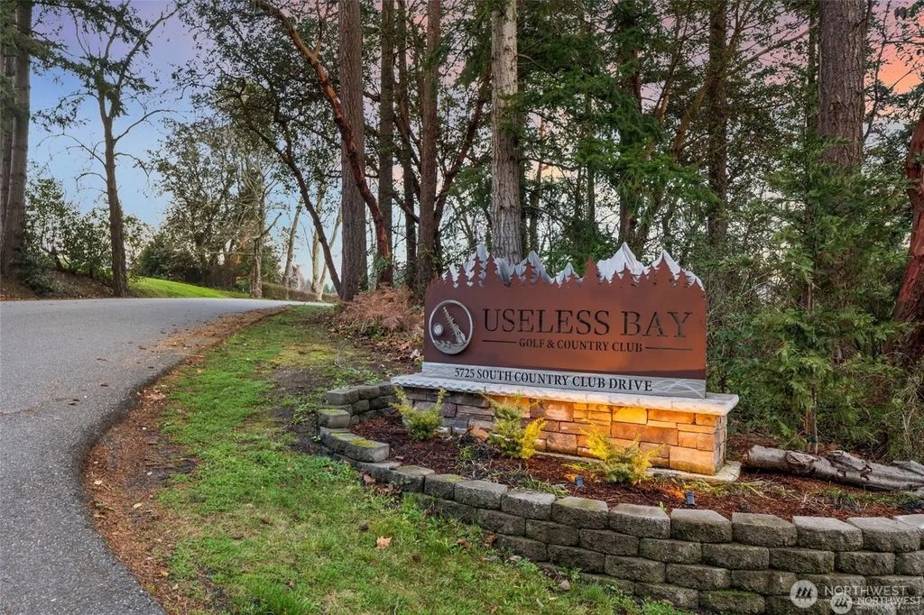 2378 Discovery Place, Langley