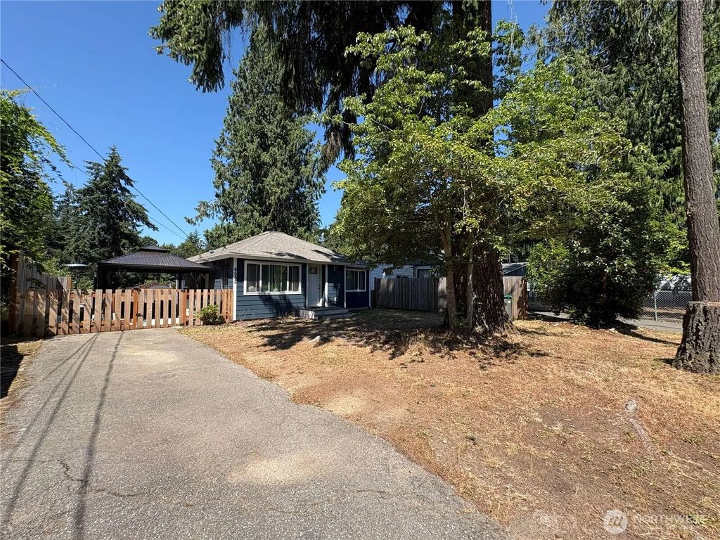 4532 The Cedars, Bremerton