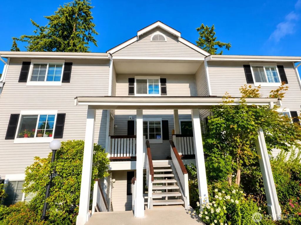 23319 Cedar Way K203, Mountlake Terrace