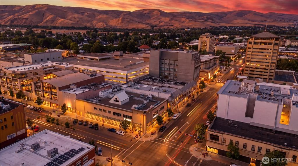 301 E Yakima Avenue, Yakima