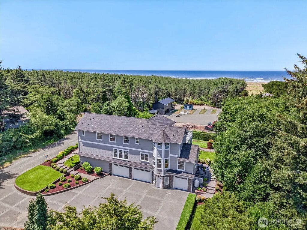 22225 Pacific Way, Ocean Park