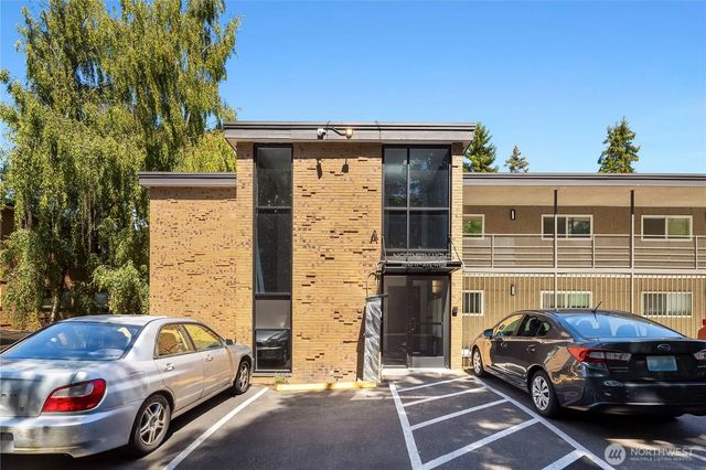3816 11th Avenue W 224, Seattle