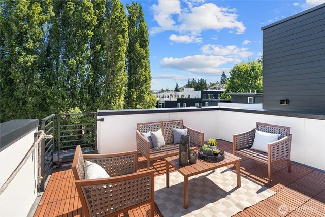 3116 Queen Anne Avenue N, Seattle