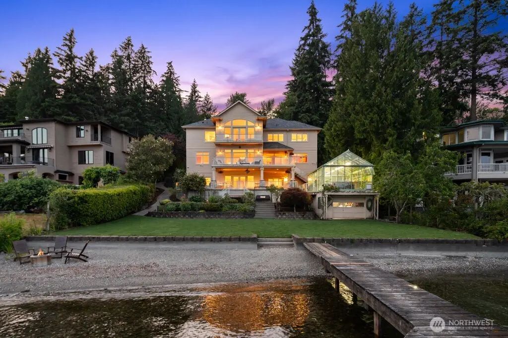 454 W Lake Sammamish Parkway Ne, Bellevue