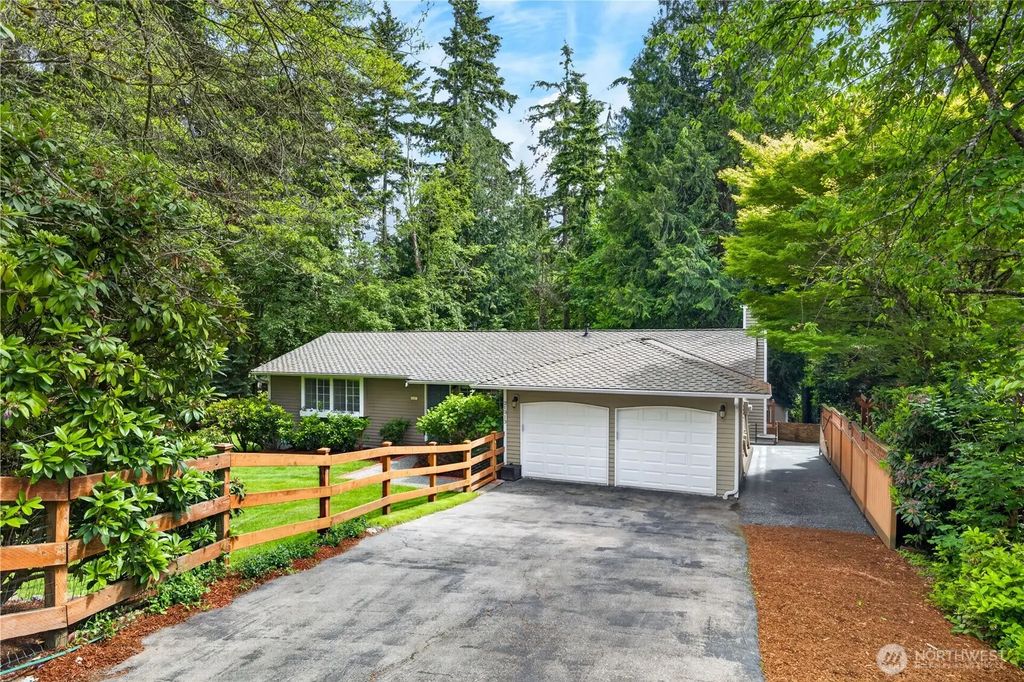 21313 Ne 10th Place, Sammamish