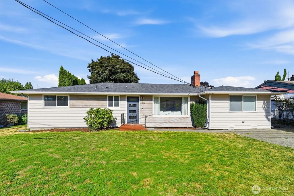 8434 E E Street, Tacoma