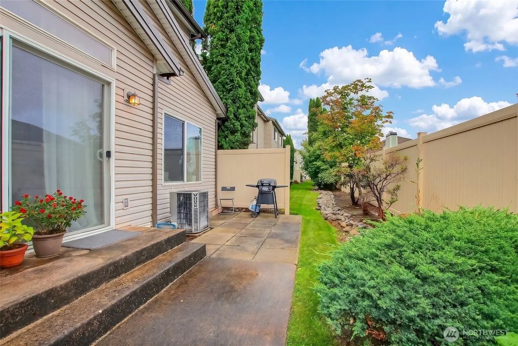 418 17th Street Se 3a, Auburn