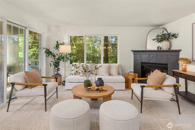 11312 124th Avenue Ne 201, Kirkland