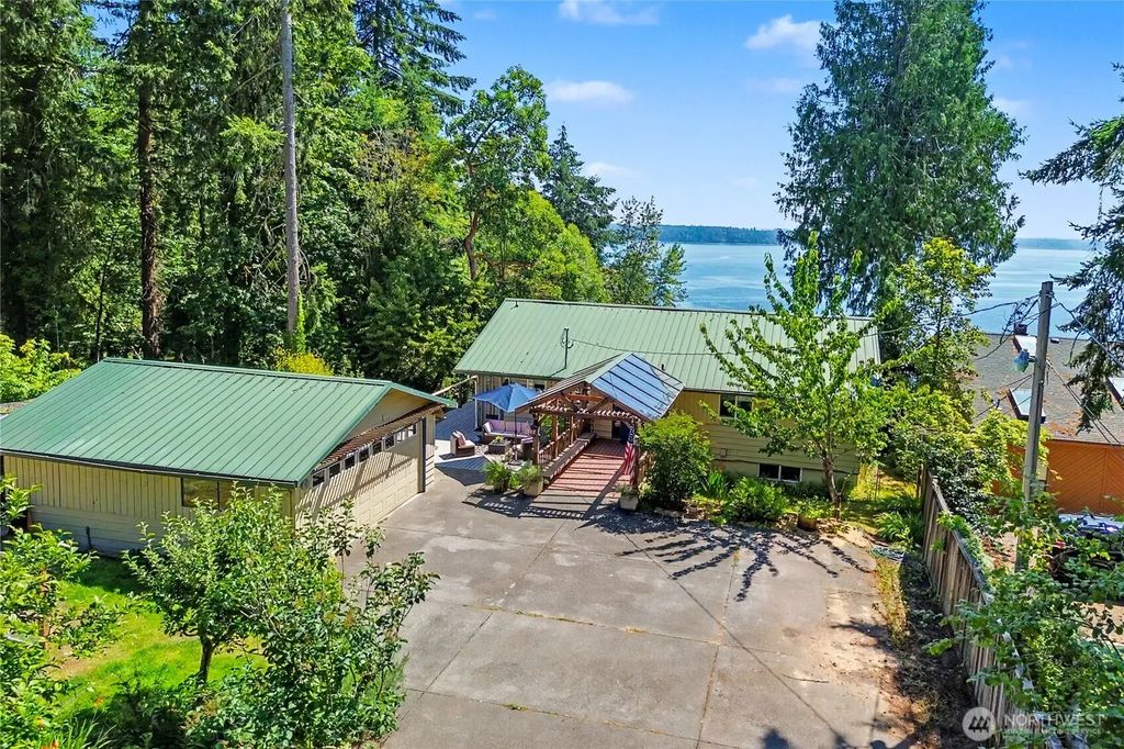7324 Puget Beach Road Ne, Olympia