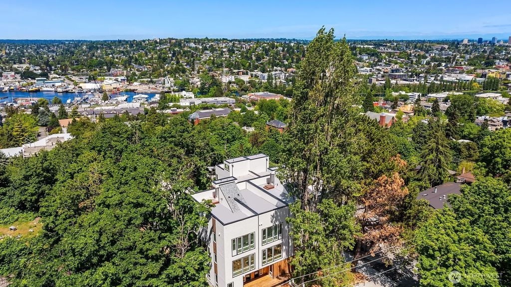 532 W Barrett Street, Seattle