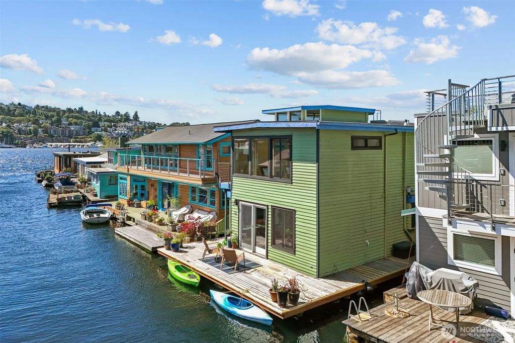 2025 Fairview Avenue E E, Seattle