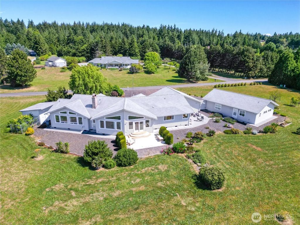 141 Kiwi Lane, Sequim