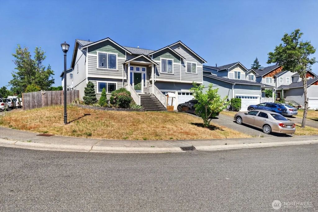 18318 13th Avenue Ct E, Spanaway